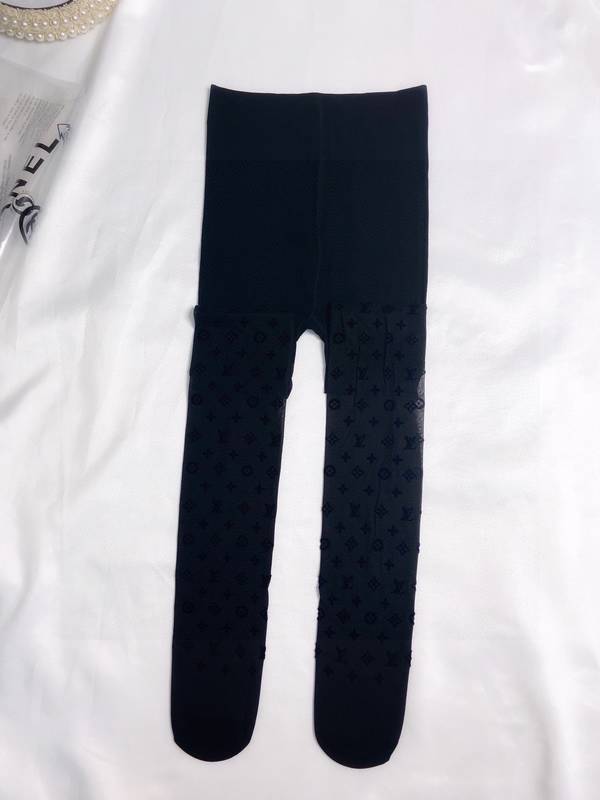 Louis Vuitton Socks LVO00007